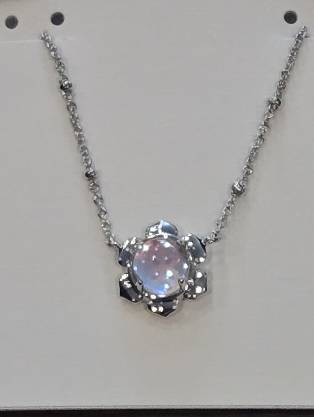 NWT Kendra Scott Susie Short Pendant Necklace Rhodium Dichroic Glass - Picture 3 of 10